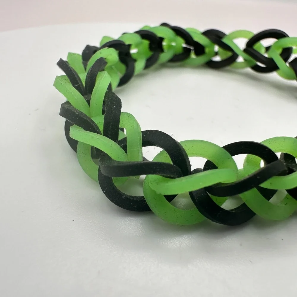 Vintage 90s Handmade Loom Rubber Band Bracelet Fishtail Weave Fashion Jewelry